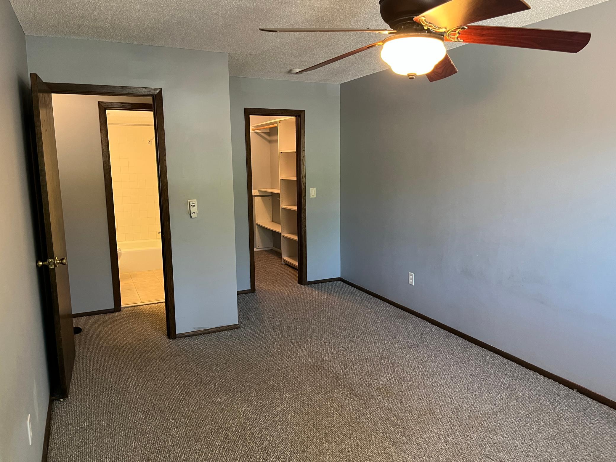 4371 Wilshire Boulevard 305 Property Photo 14