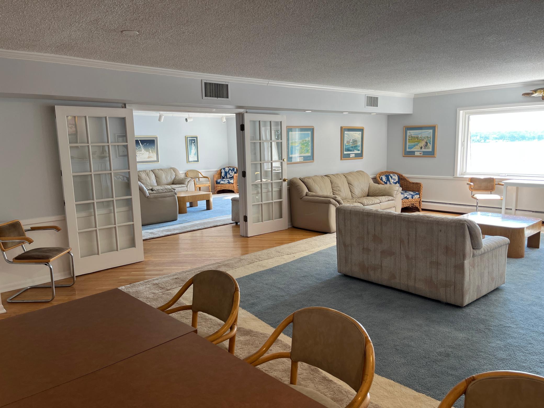 4371 Wilshire Boulevard 305 Property Photo 21