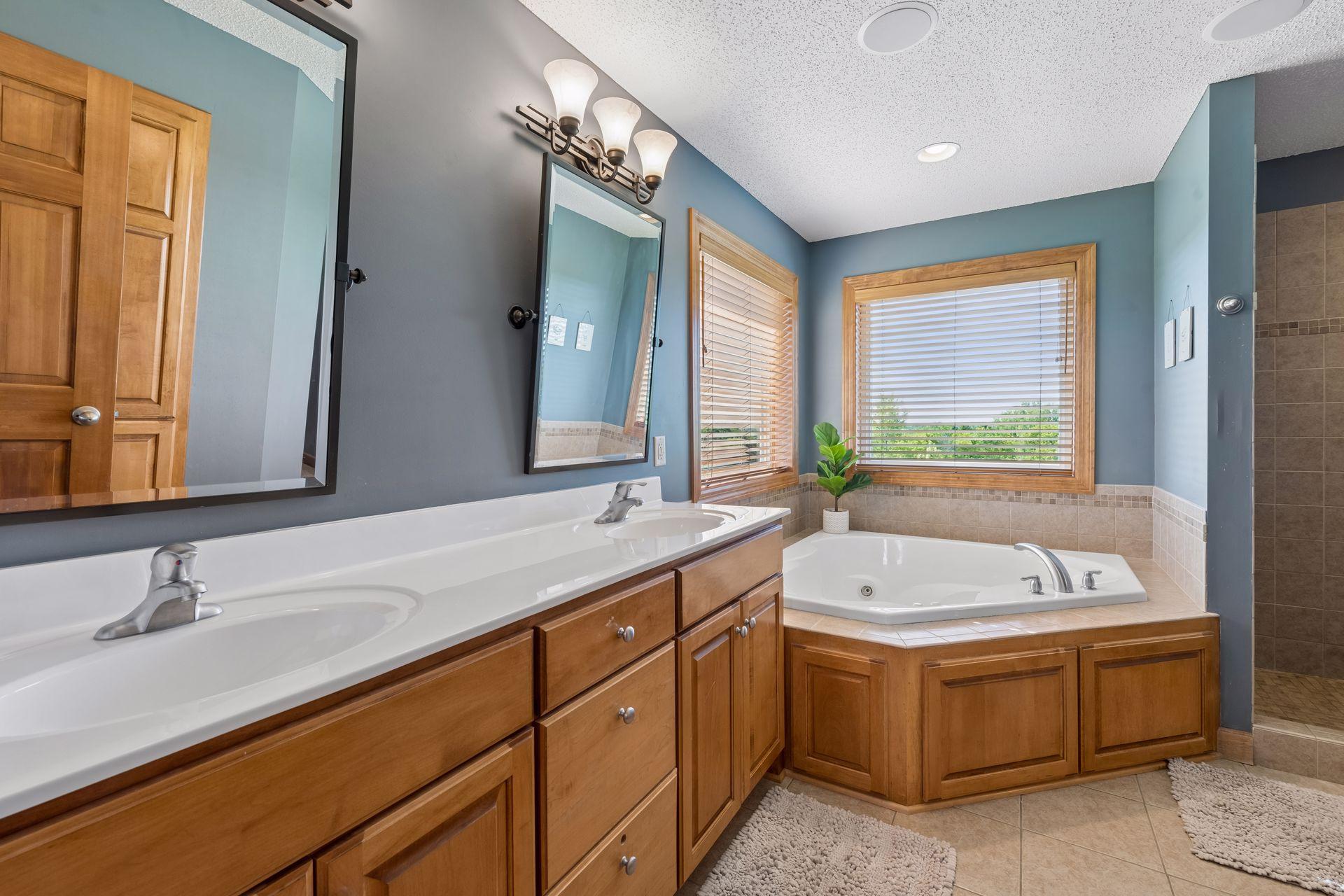 6025 Century Lane Property Photo 32