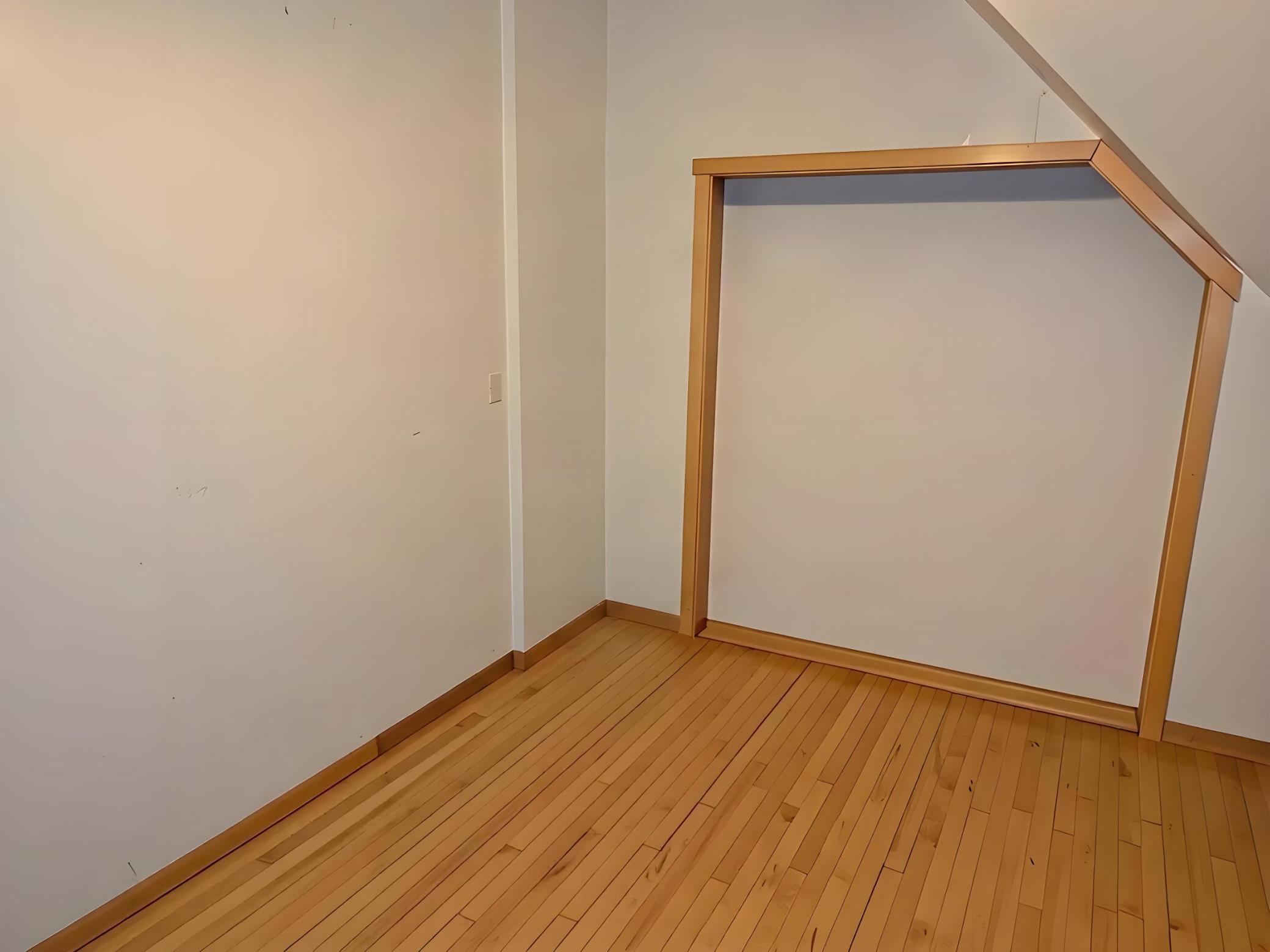 806 E 36th Street Property Photo 21