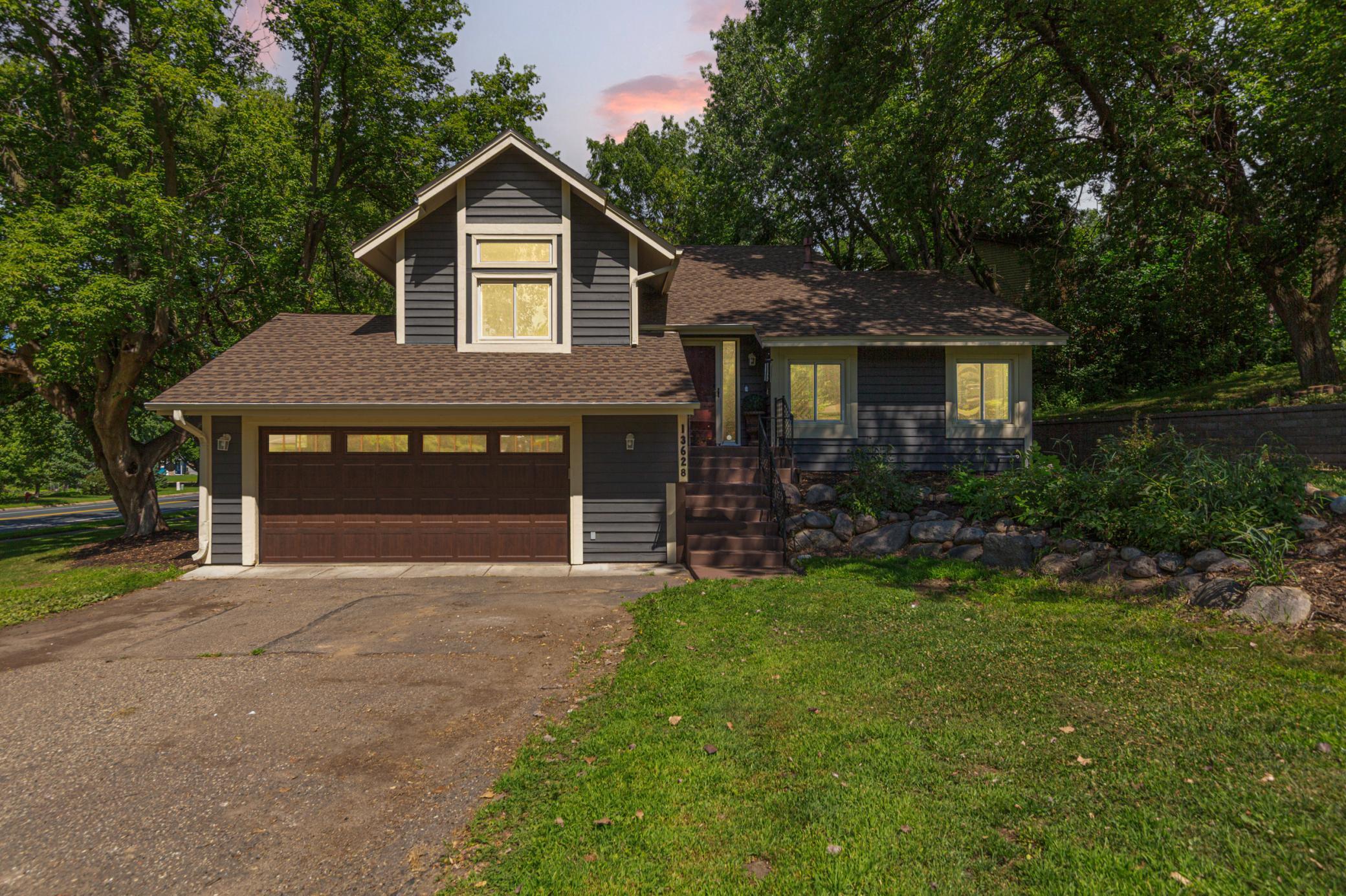 13628 Vincent Circle Property Photo 2