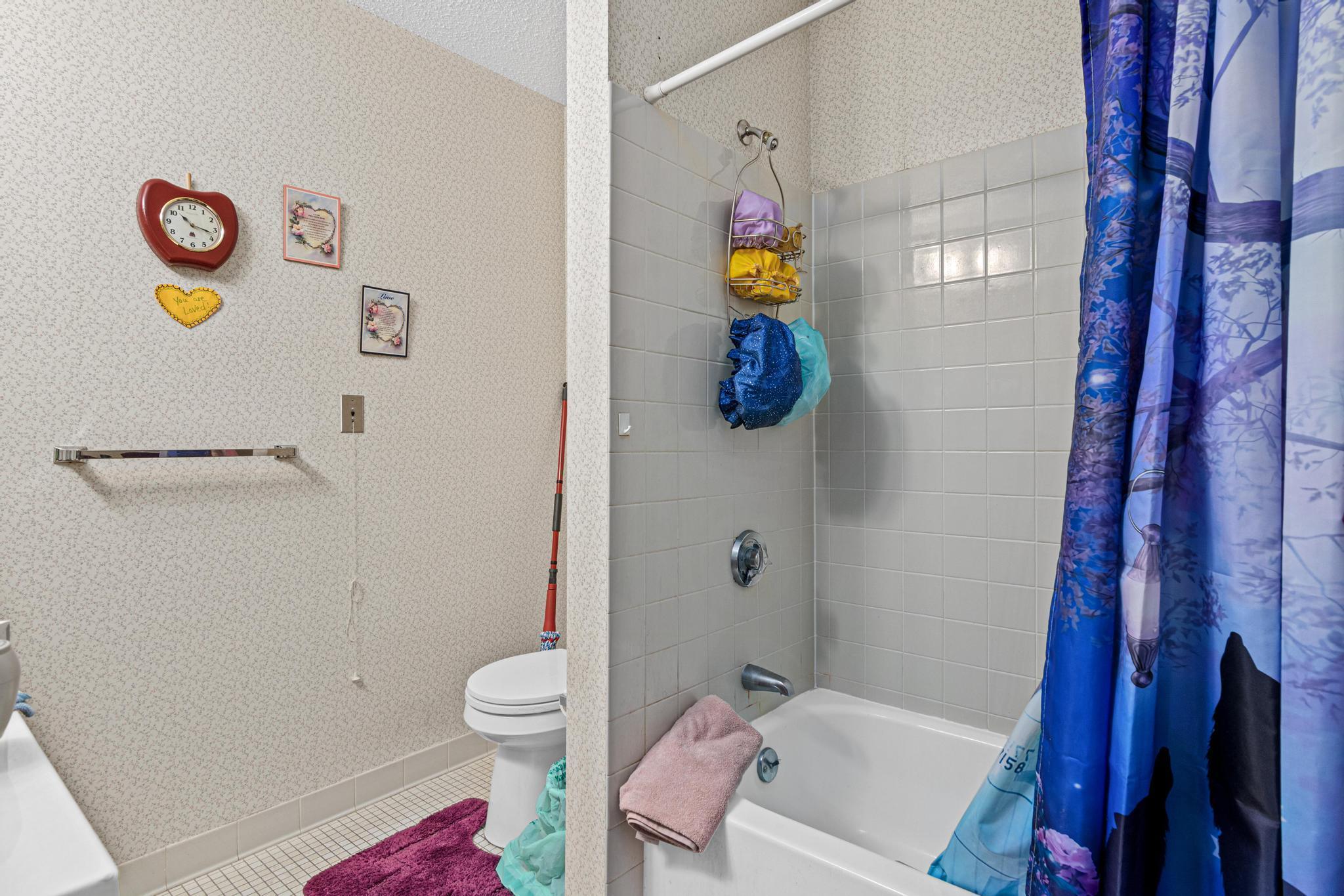 3232 Fremont Avenue N 229 Property Photo 12
