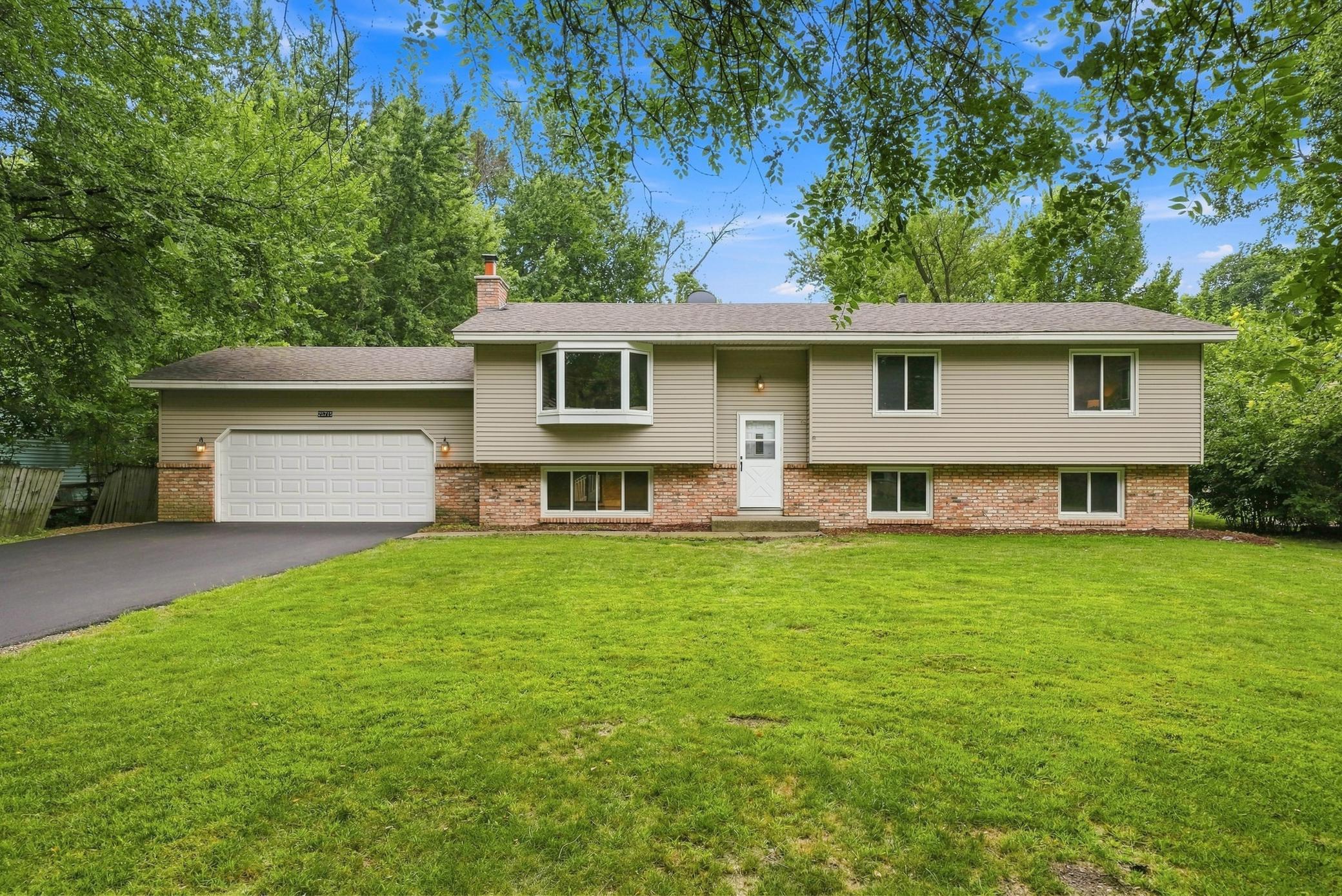 25715 Wild Rose Lane Property Photo 3