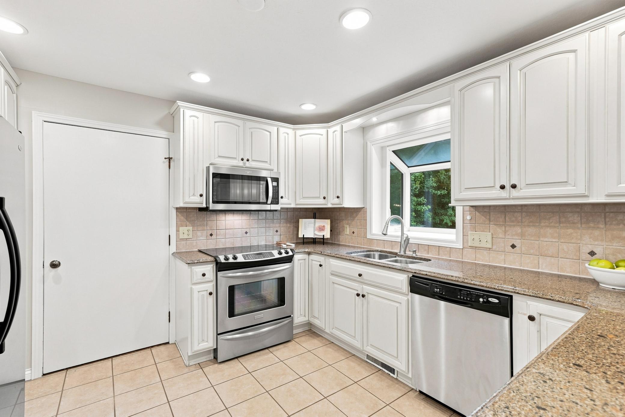 25715 Wild Rose Lane Property Photo 19