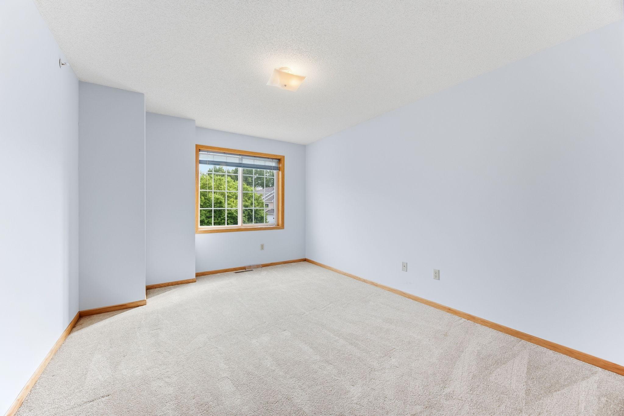 2280 Ranchview Lane N 27 Property Photo 18