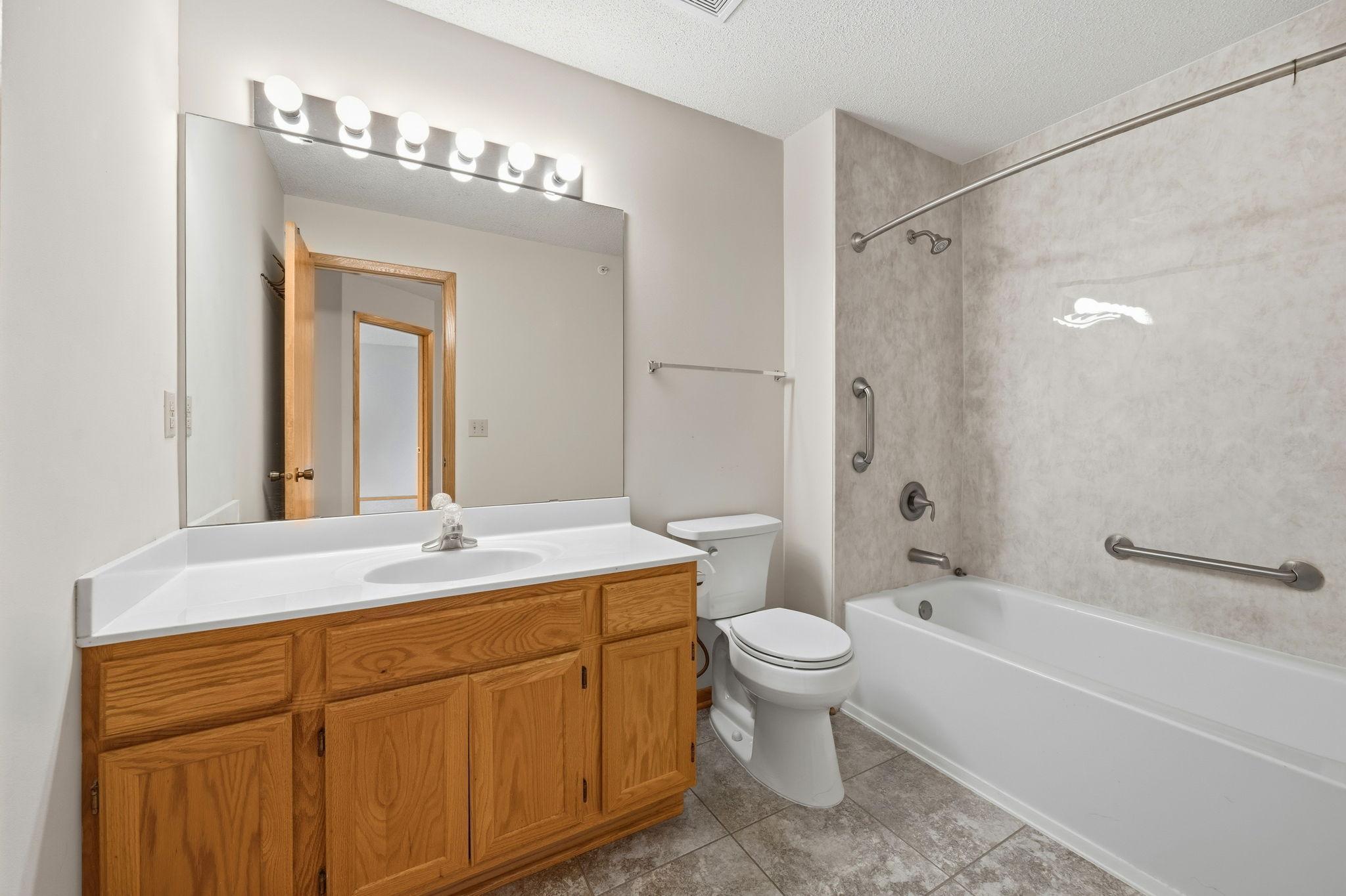 2280 Ranchview Lane N 27 Property Photo 21