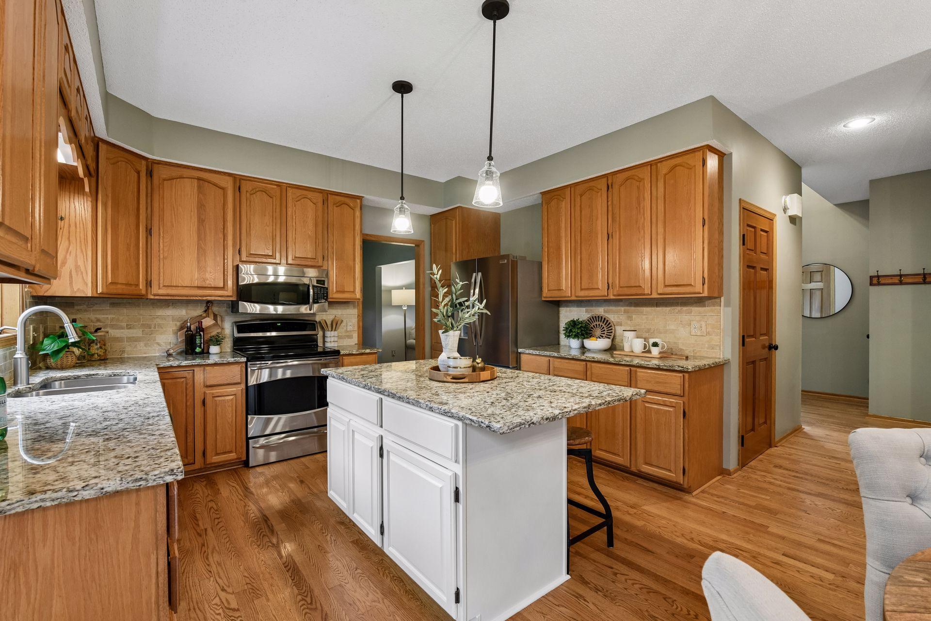 1929 Woodstone Drive Property Photo 7