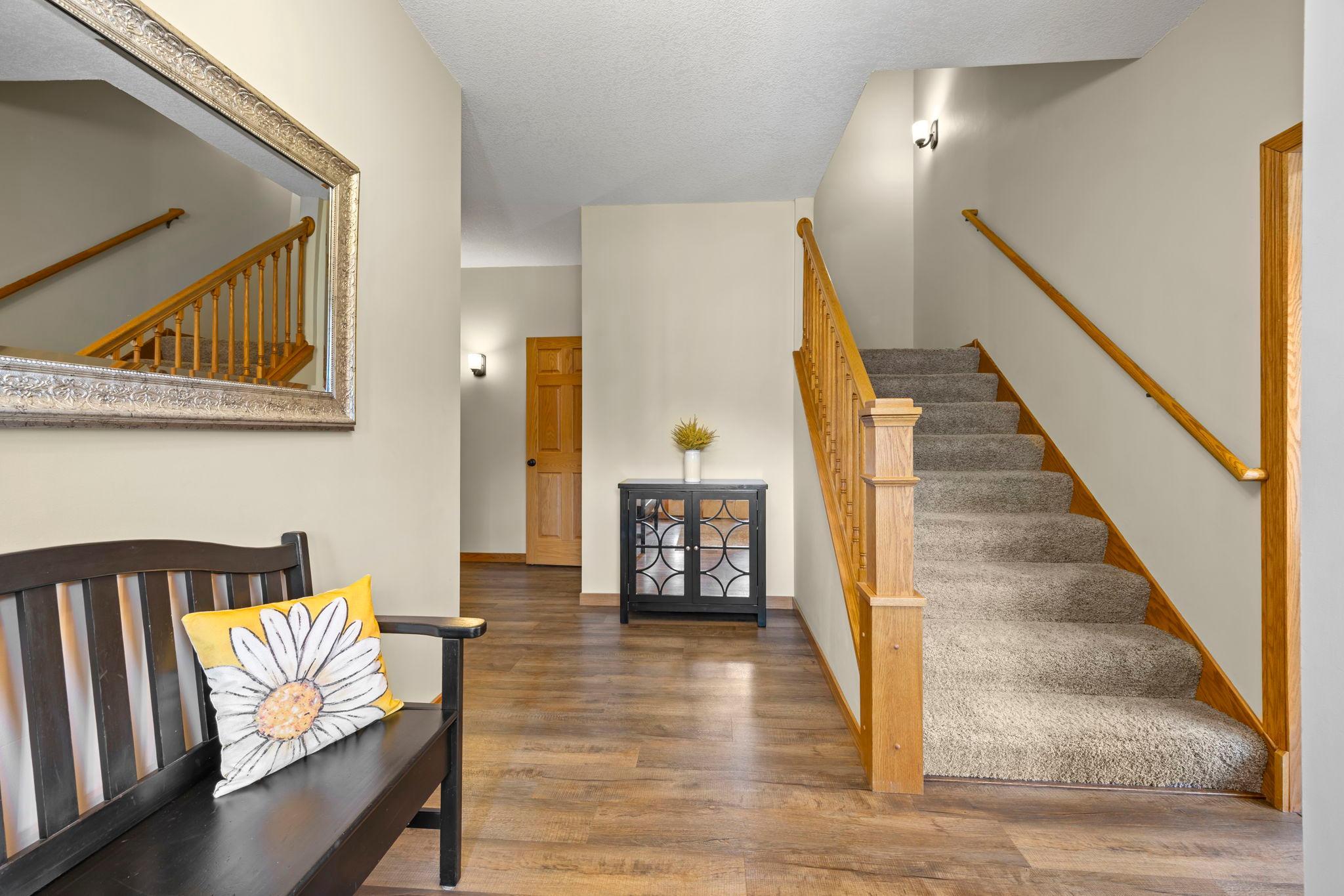 1669 Lakeland Circle Property Photo 7