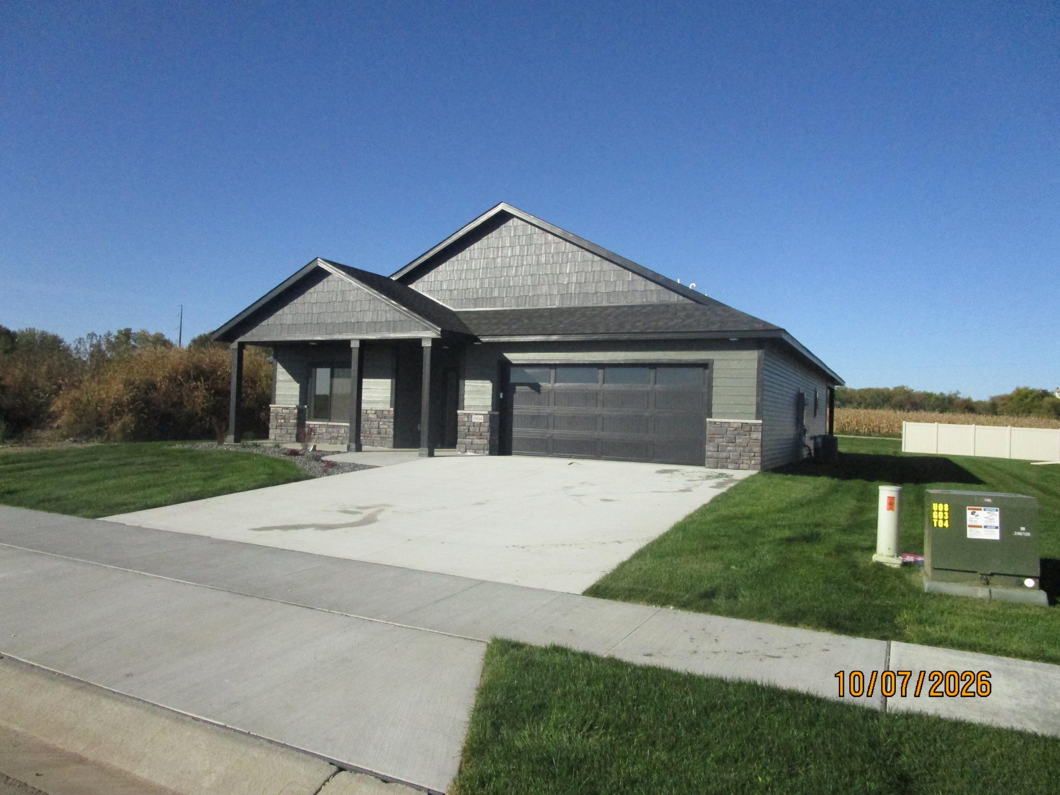 1804 Sunny Place Se Property Photo 1