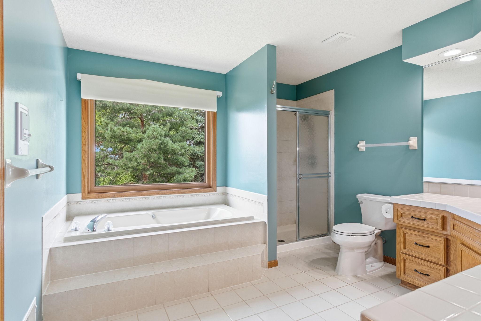 1467 Kings Crest Property Photo 12