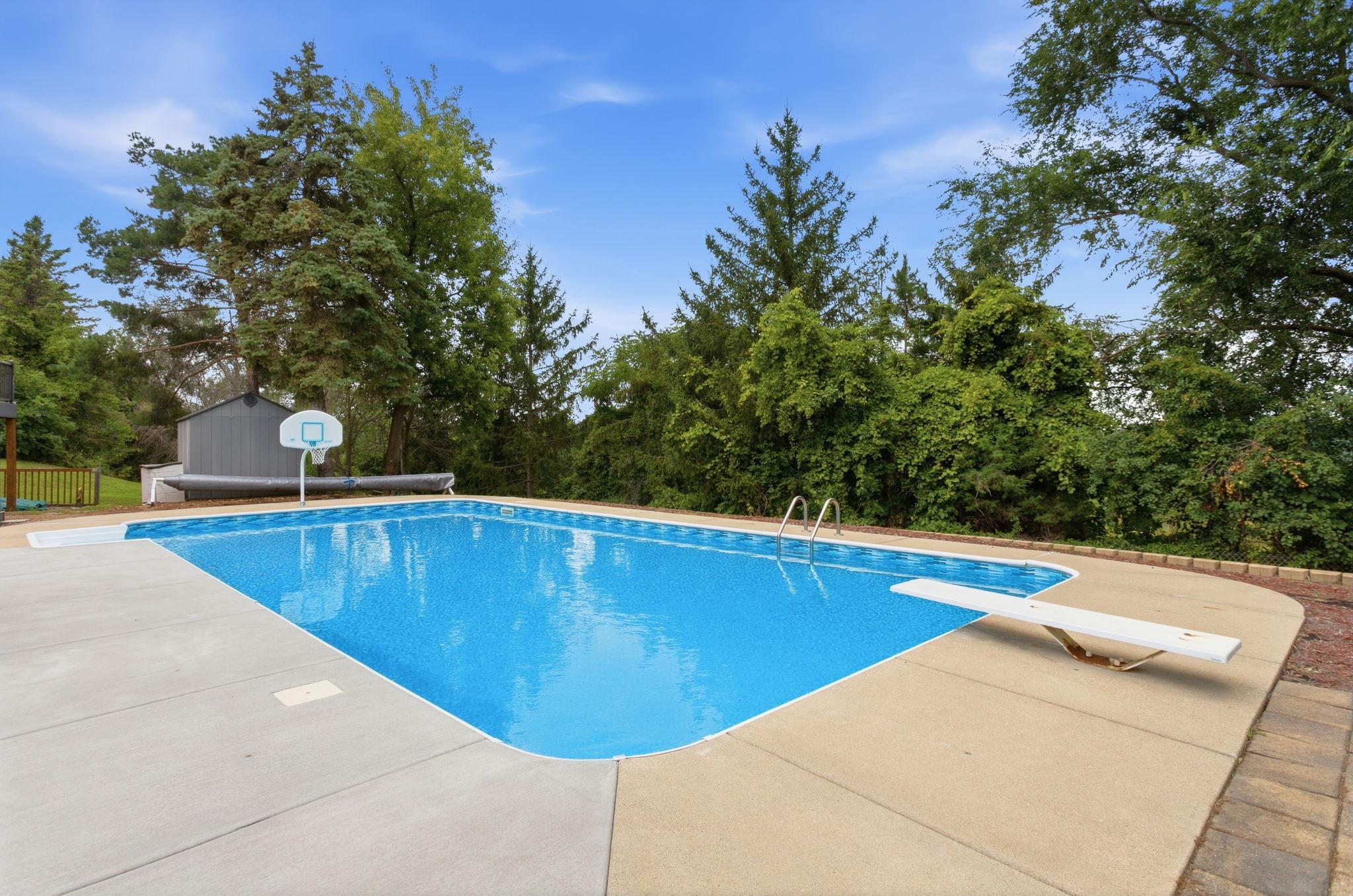 1467 Kings Crest Property Photo 49