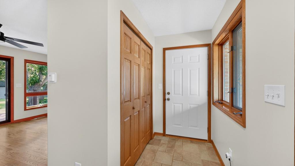 307 2nd Avenue Ne Property Photo 18