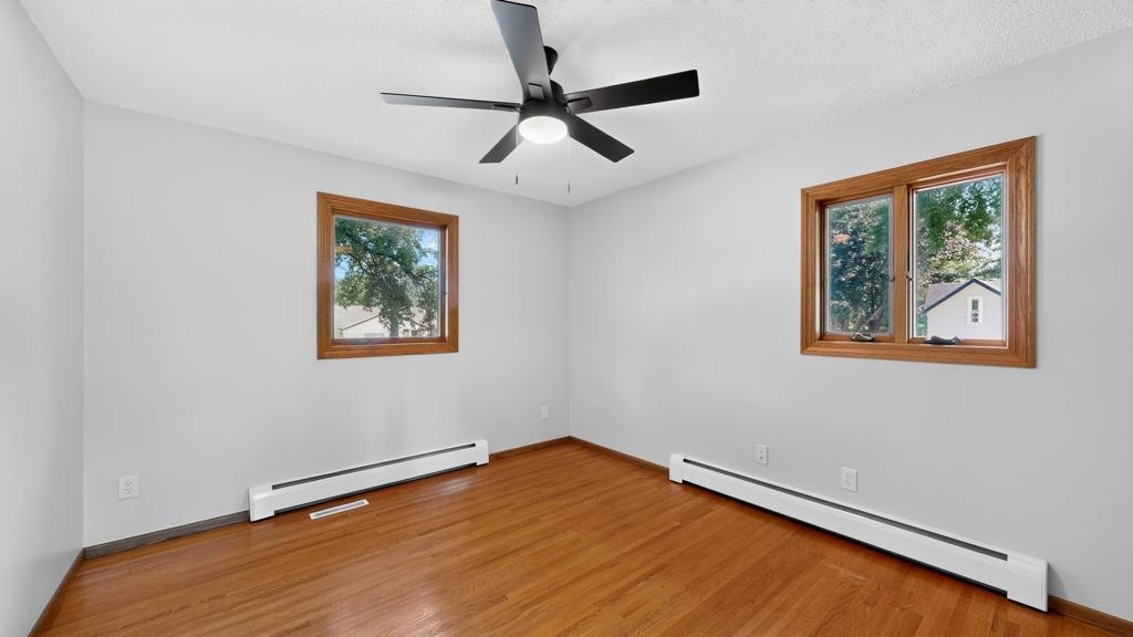307 2nd Avenue Ne Property Photo 23