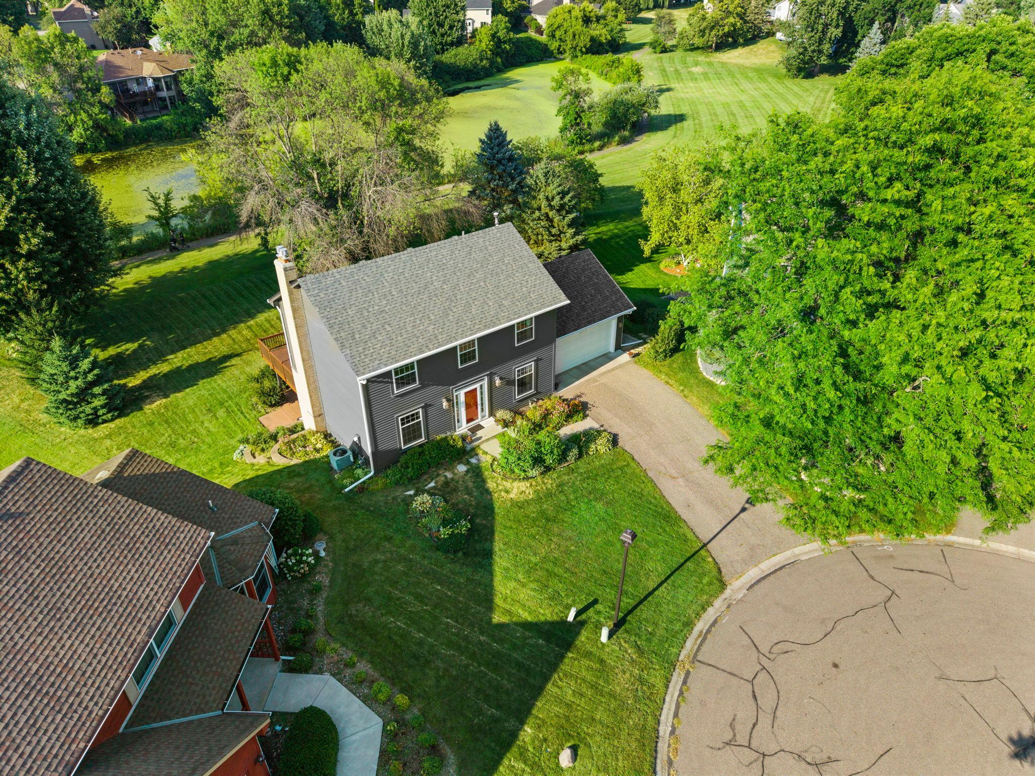 2235 Archer Lane N Property Photo 1