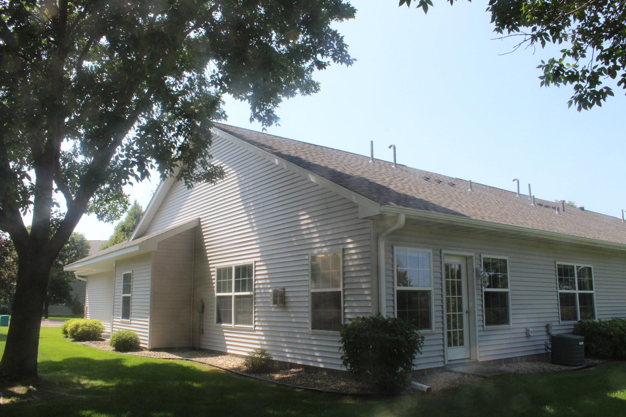 11735 Spruce Drive Property Photo 2