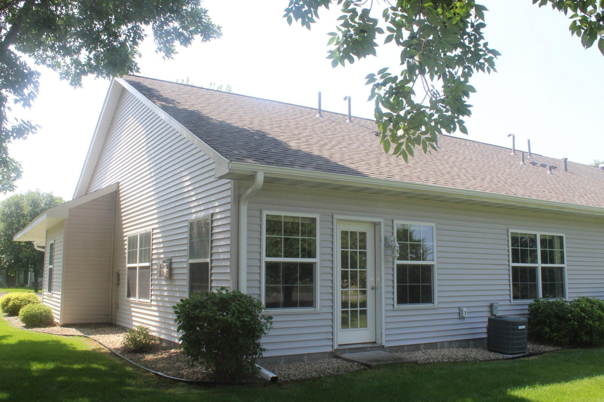 11735 Spruce Drive Property Photo 3