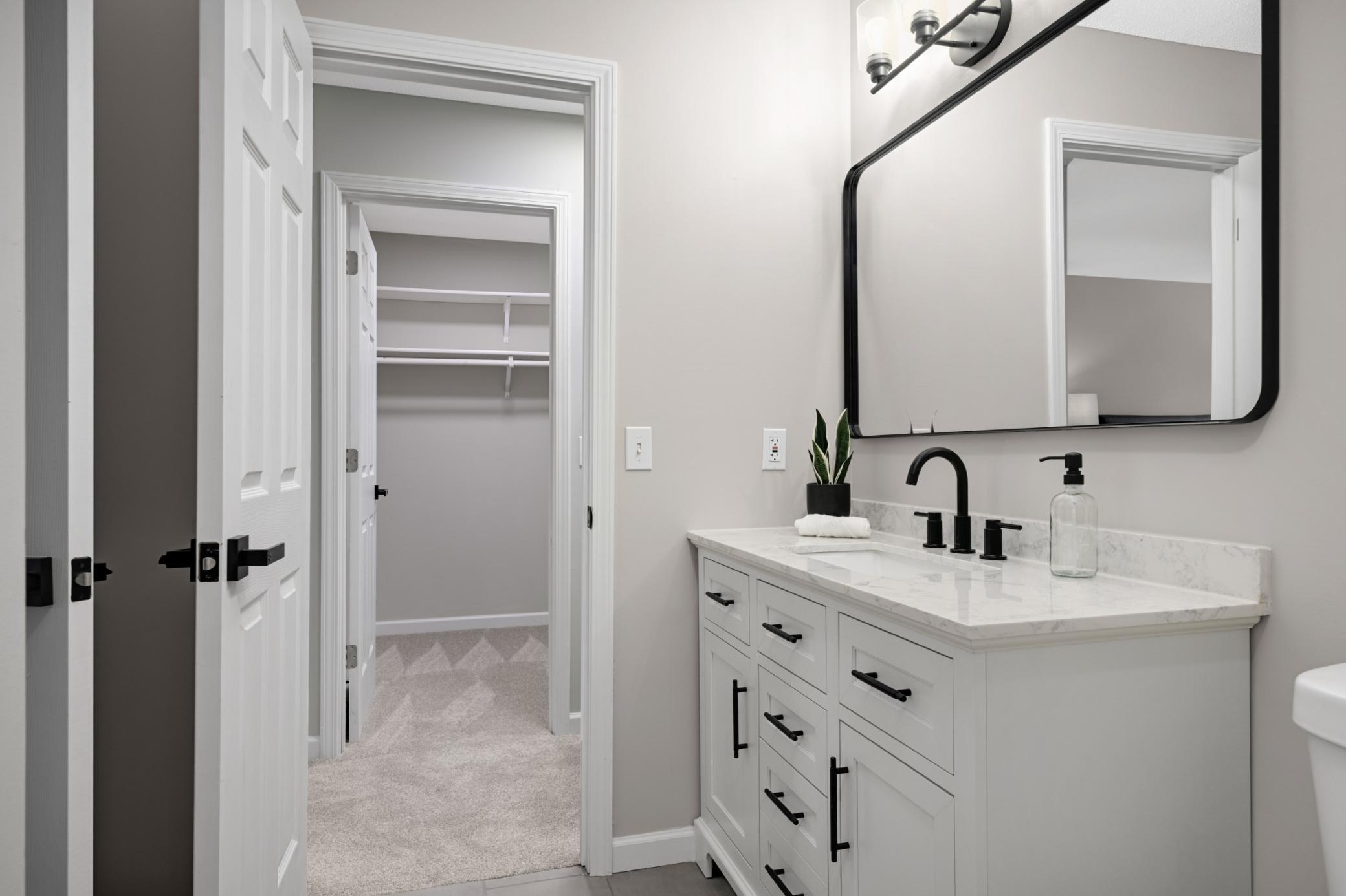 4467 Clover Lane A Property Photo 18