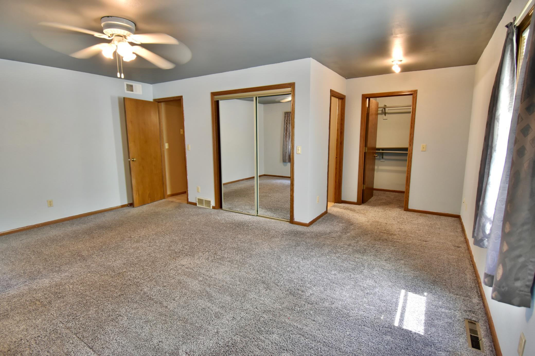 11920 15th Avenue Ne Property Photo 8