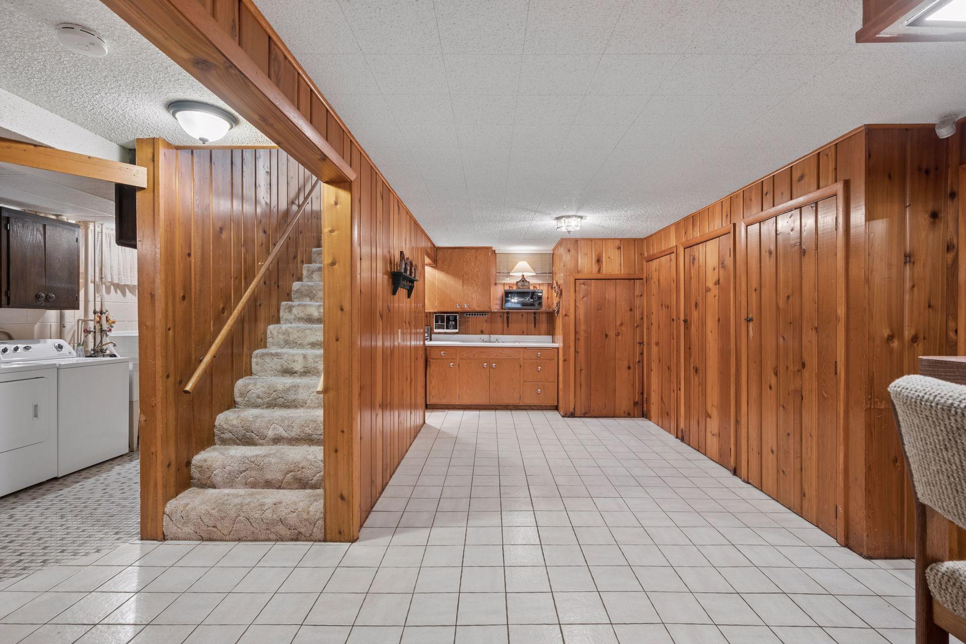 5526 Unity Avenue N Property Photo 12