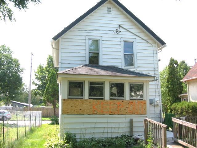 907 20th Avenue Ne Property Photo 1