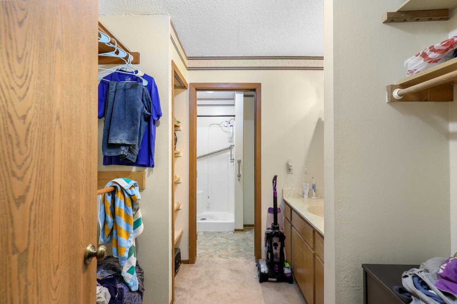 990 Kensington Trail 107 Property Photo 16
