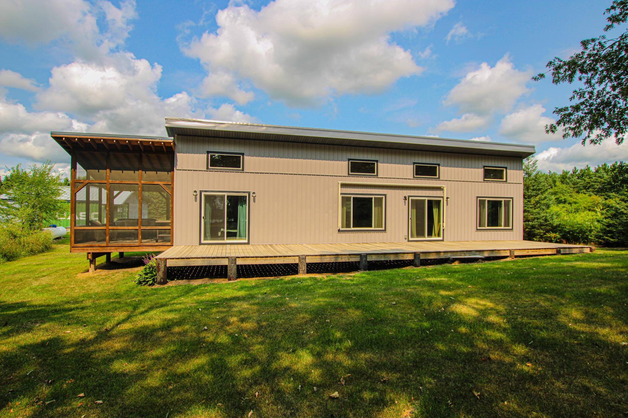 57776 County Highway 136 Property Photo 6