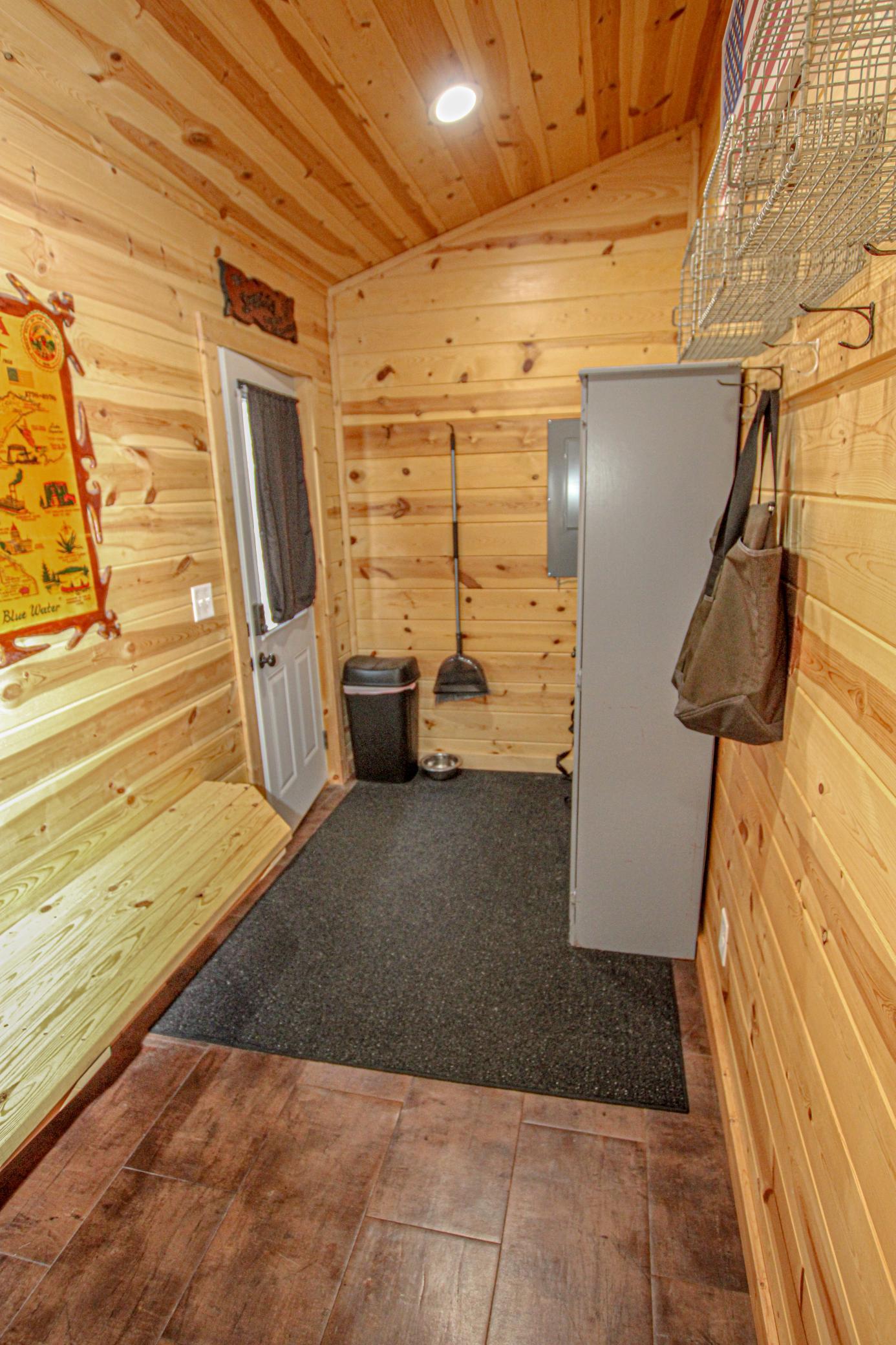 57776 County Highway 136 Property Photo 16