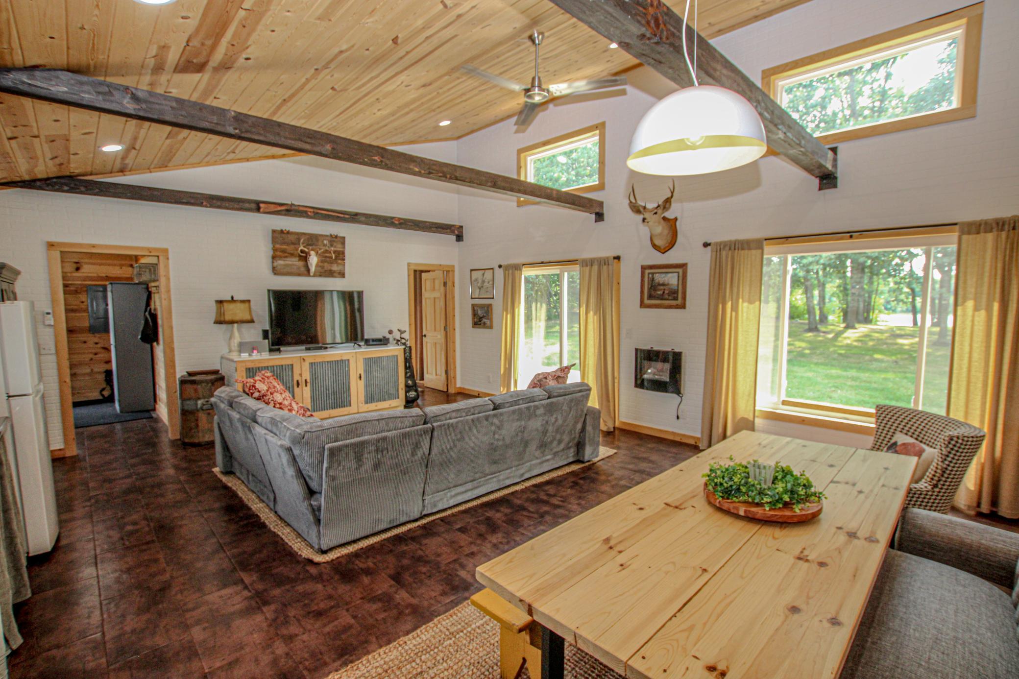 57776 County Highway 136 Property Photo 22