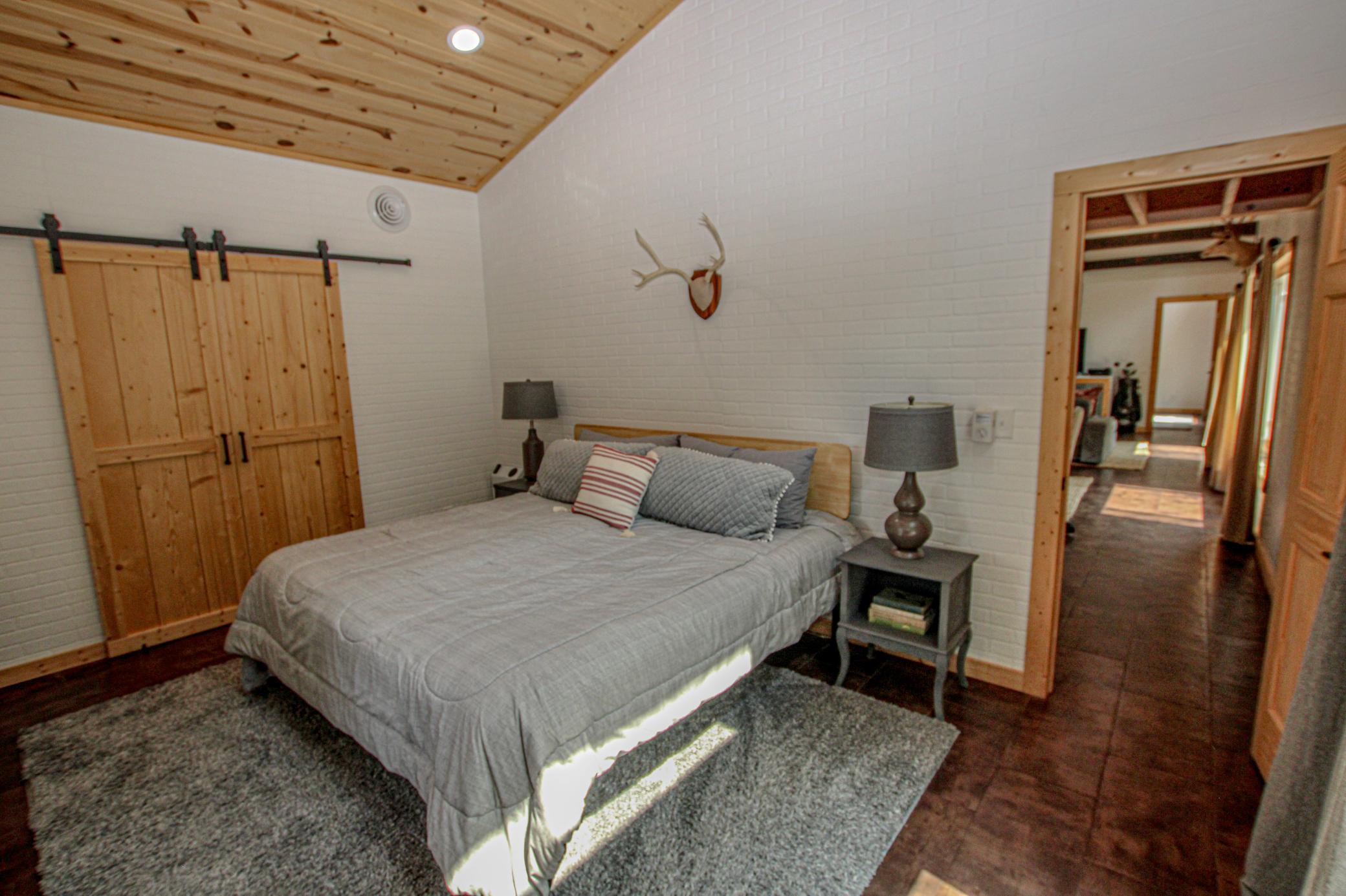 57776 County Highway 136 Property Photo 35