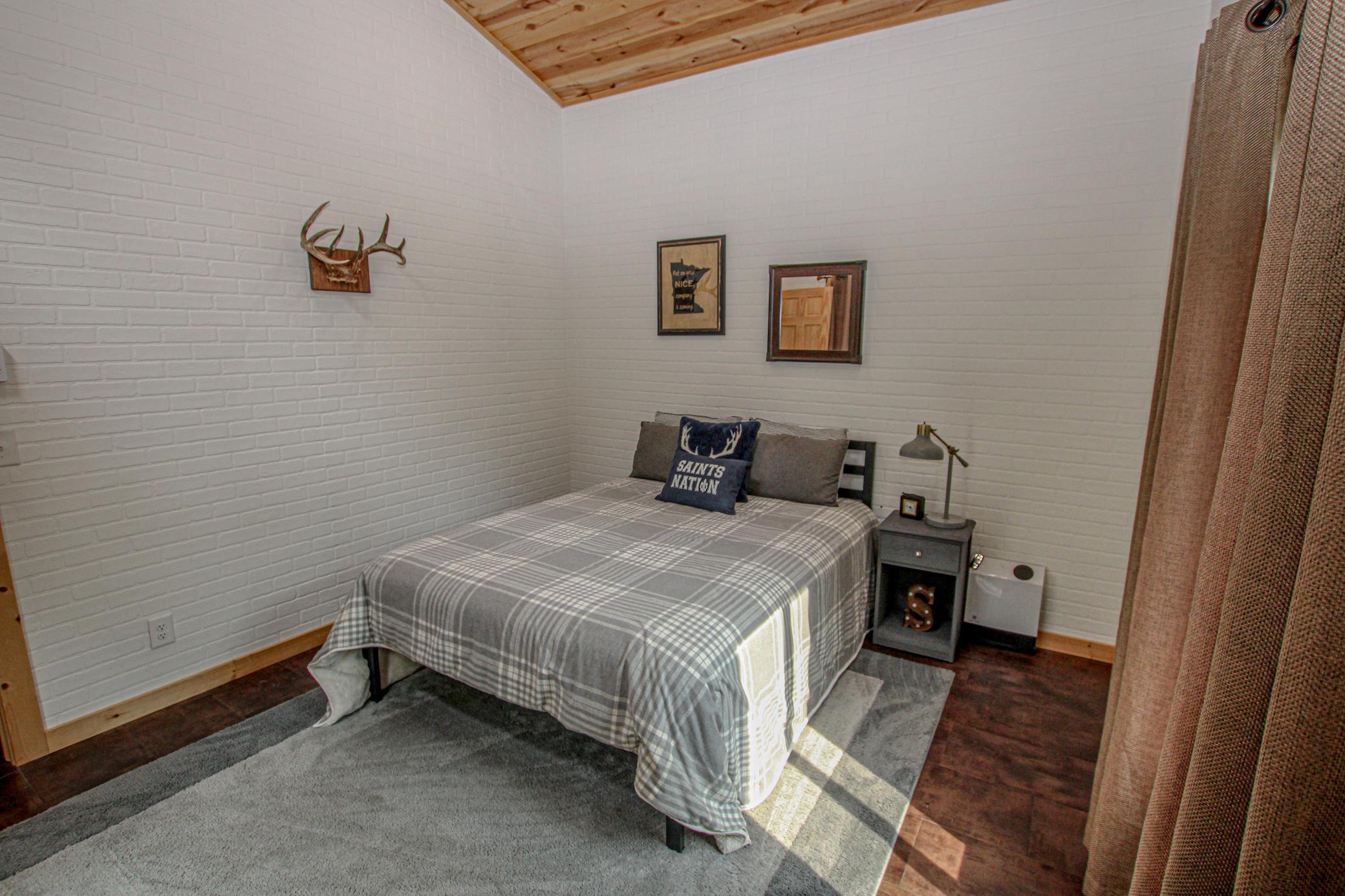 57776 County Highway 136 Property Photo 43
