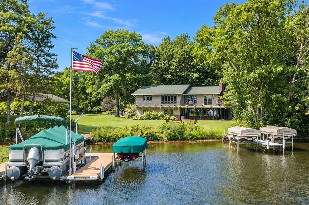 22584 Beach Road Property Photo 1