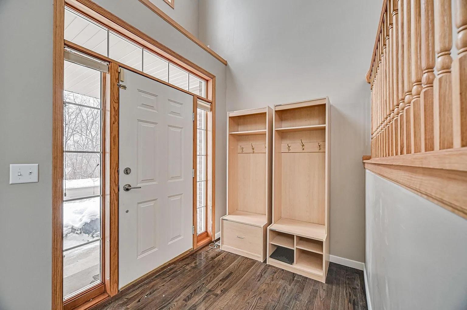 1702 Par Lane Property Photo 3