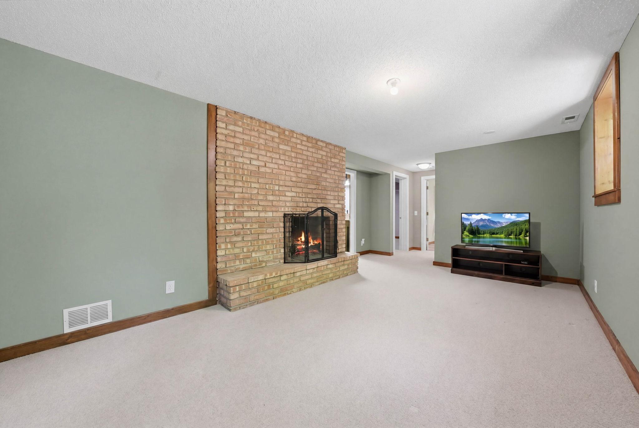 6930 Foxglove Circle Property Photo 38