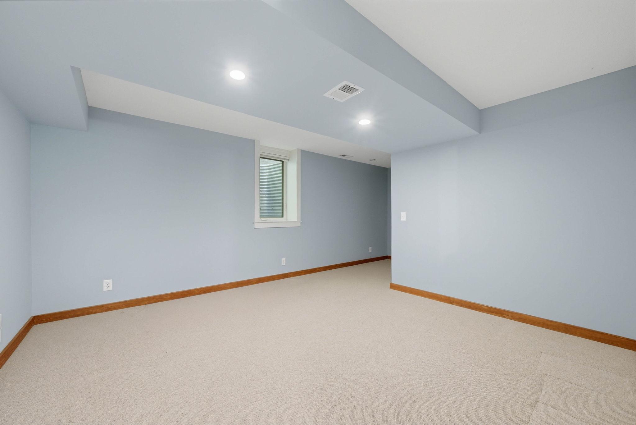 6930 Foxglove Circle Property Photo 40