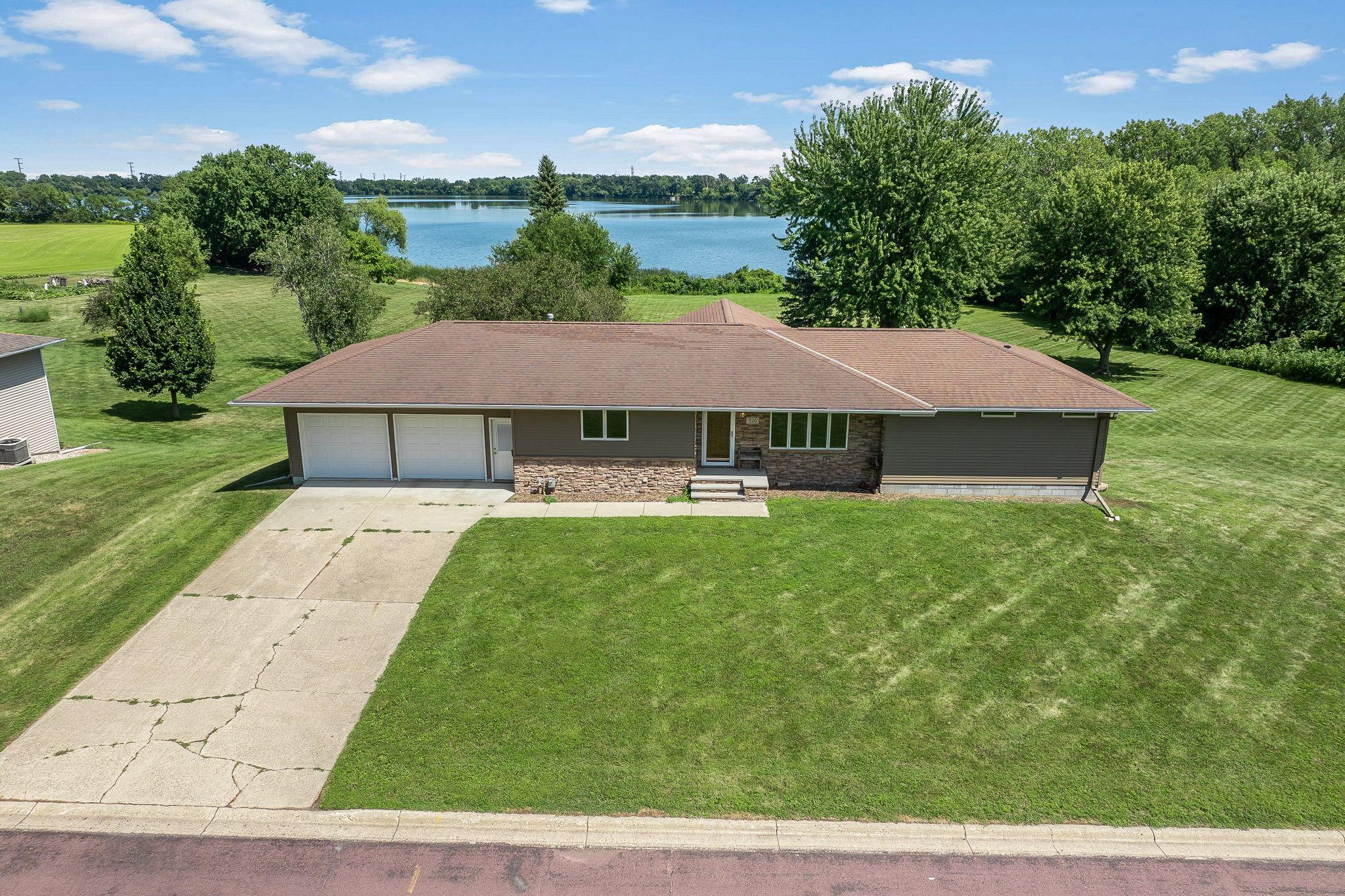 326 Fox Lake Avenue Property Photo 1