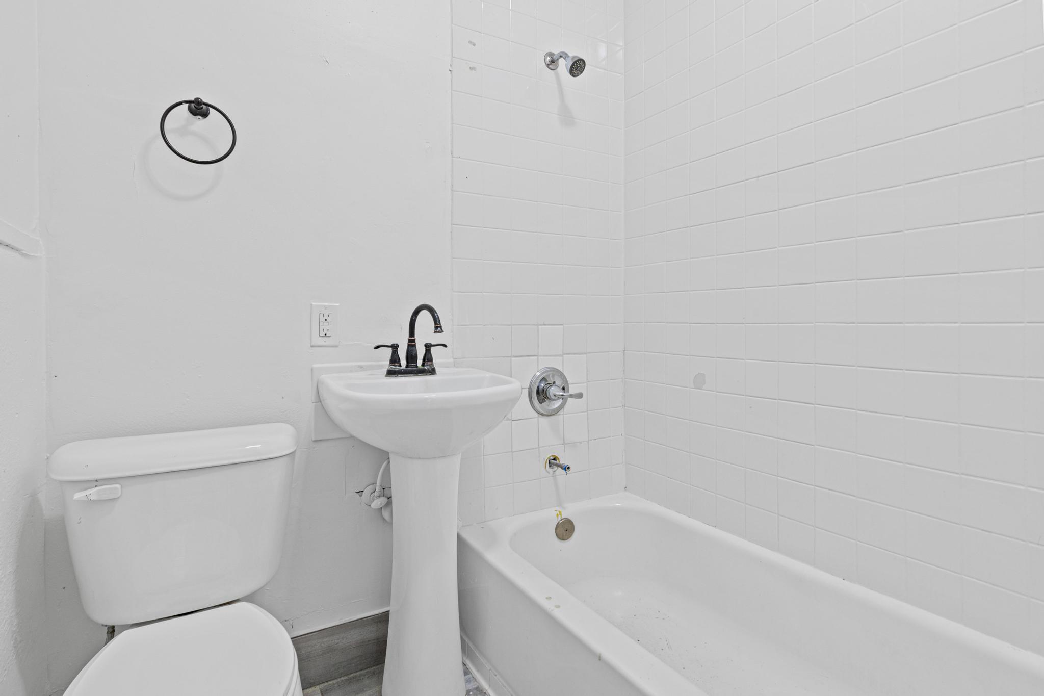 2820 12th Ave S Property Photo 11