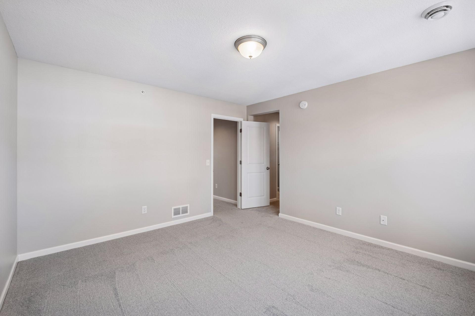5202 Hampton Street Ne Property Photo 16