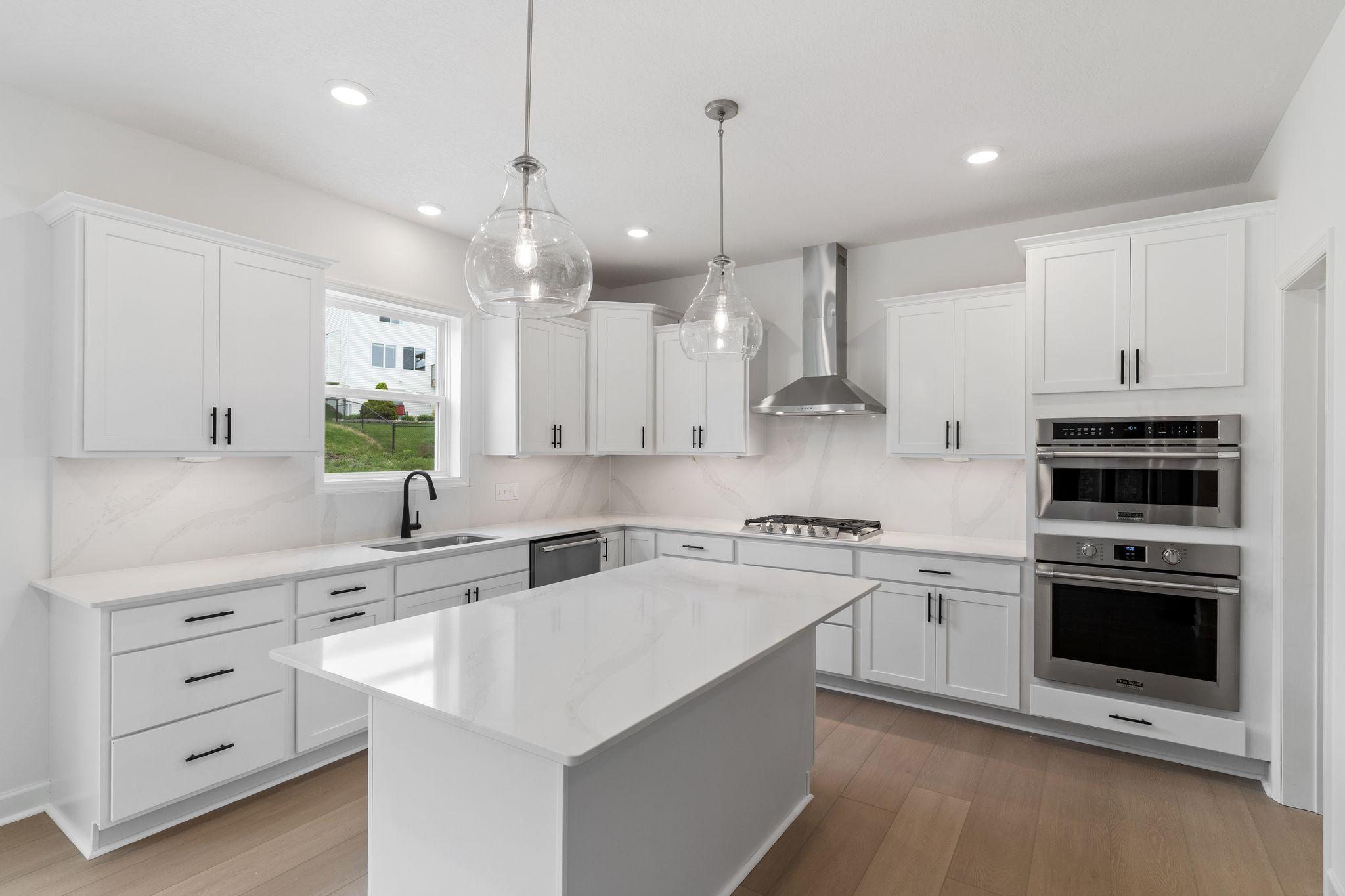 7122971 Property Photo 2