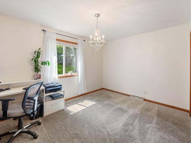 413 Cherry Avenue W Property Photo 13