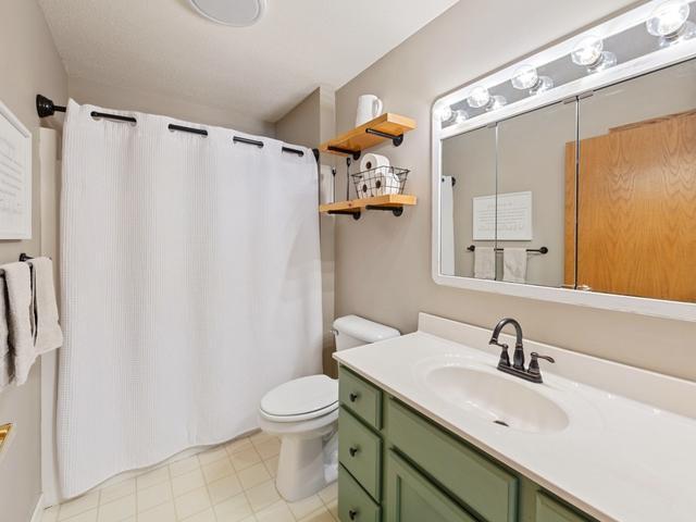 413 Cherry Avenue W Property Photo 14