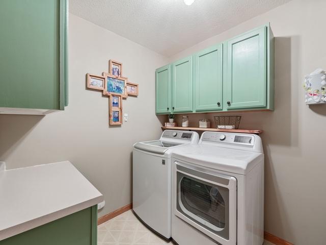 413 Cherry Avenue W Property Photo 15