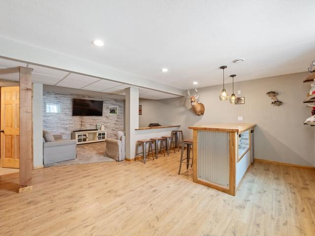 413 Cherry Avenue W Property Photo 18