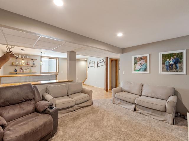 413 Cherry Avenue W Property Photo 21