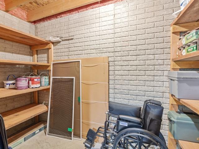413 Cherry Avenue W Property Photo 26