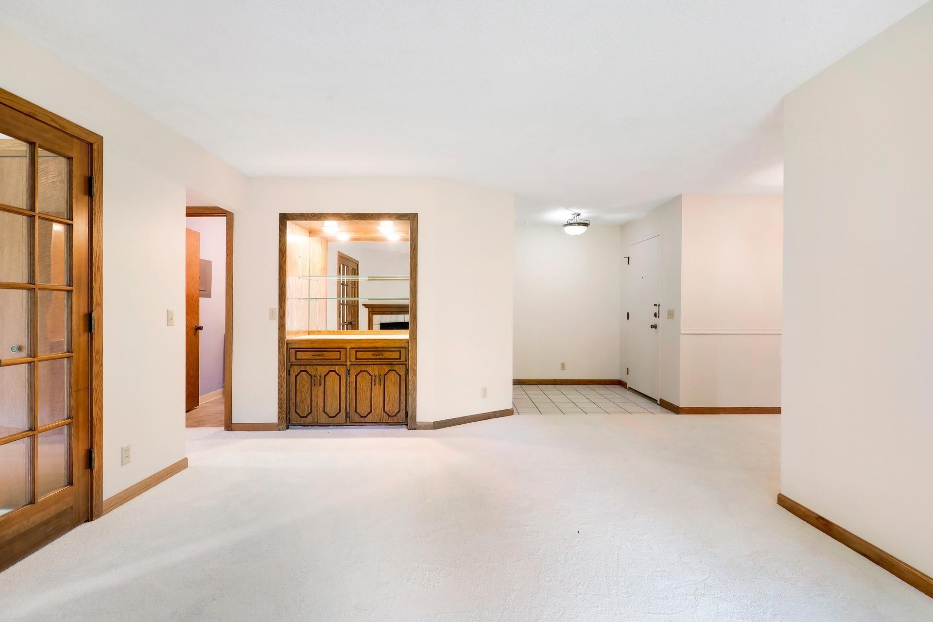 7244 Hunters Run 21d Property Photo 12