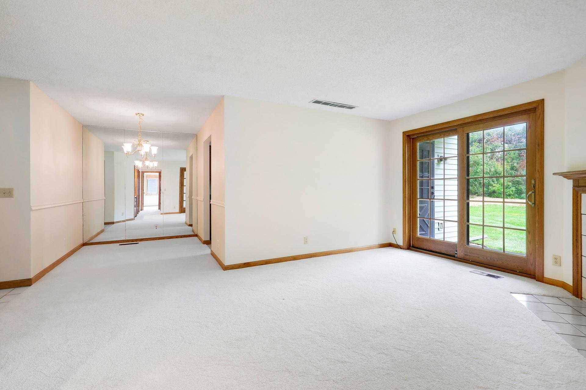 7244 Hunters Run 21d Property Photo 14