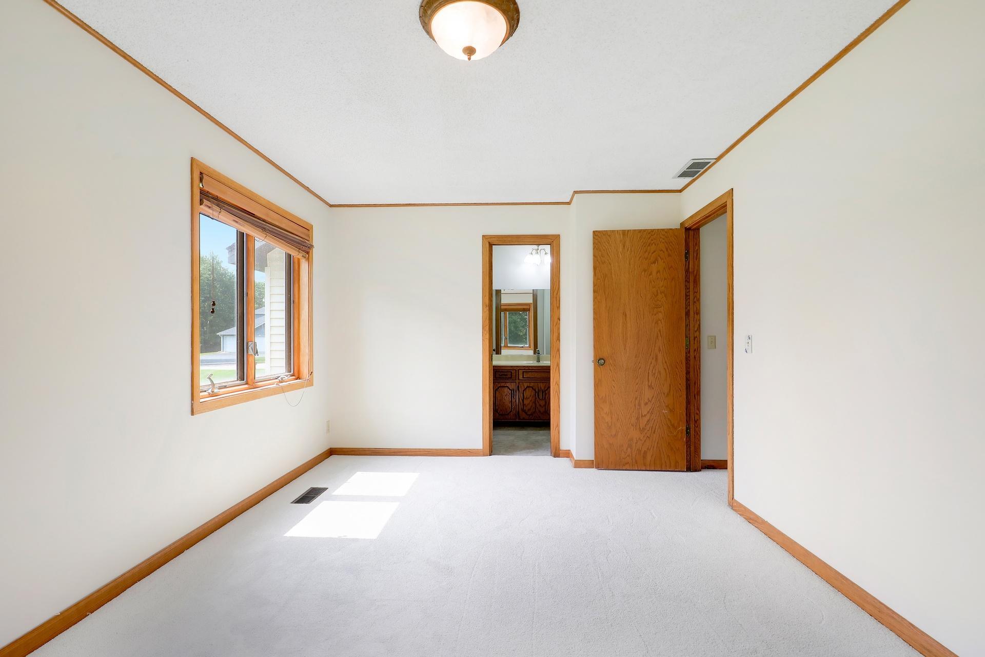7244 Hunters Run 21d Property Photo 32