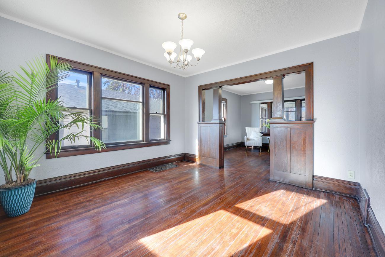 3526 James Avenue N Property Photo 5