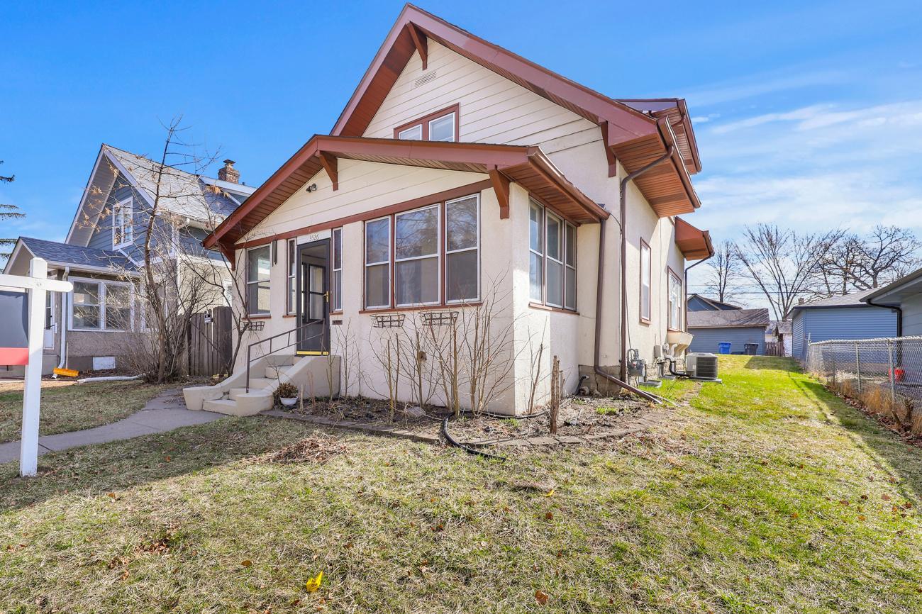 3526 James Avenue N Property Photo 22