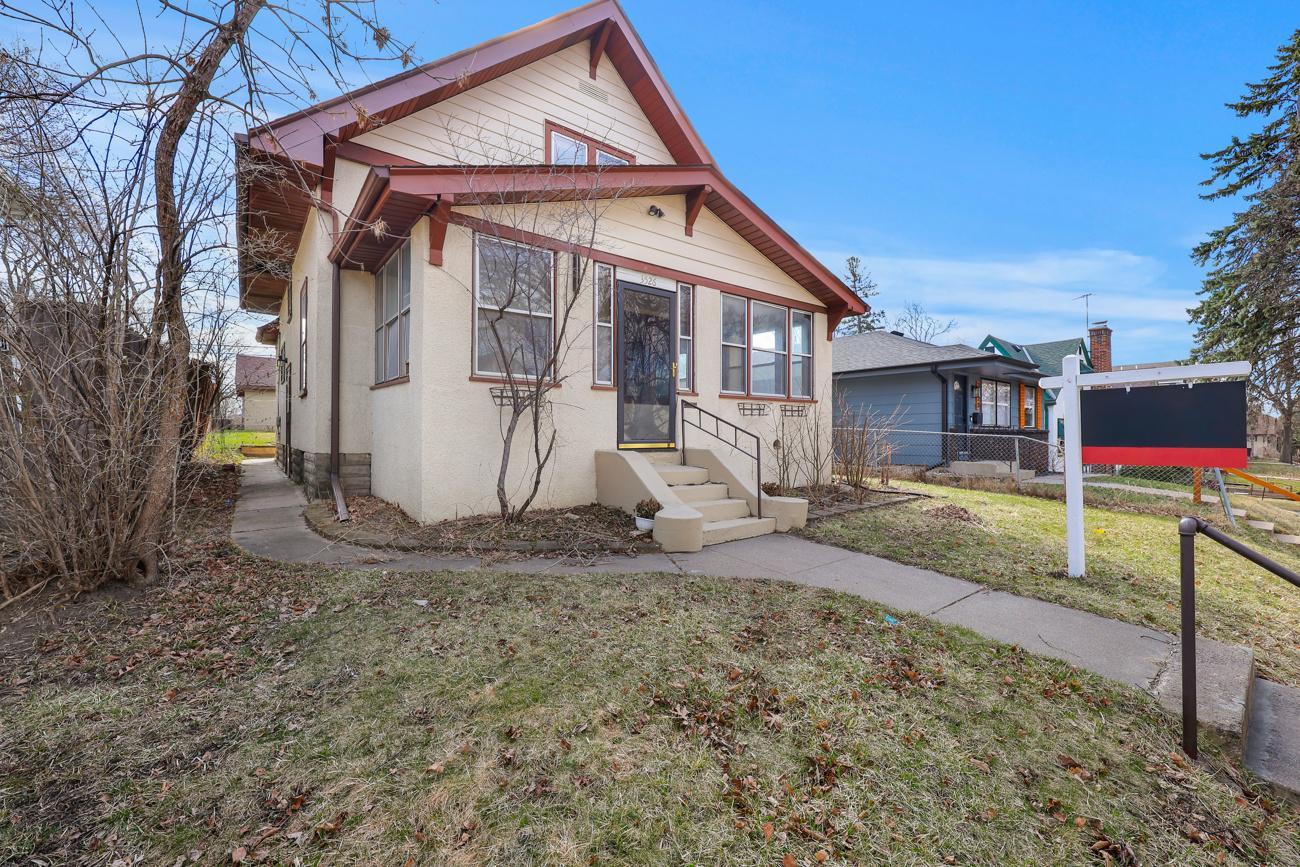 3526 James Avenue N Property Photo 23